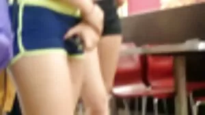 Olly Lapan Remaja Tingkah jolok tumblr Anak Perempuan Menunggang Sapi Ketepi
