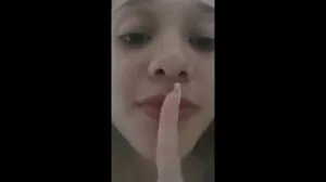 Gadis sekolah Thai comel mendapat melayusex tudung fucked dan creampied