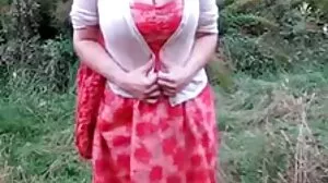 Ayah tiri Tony tidak dapat menahan dirinya daripada menembusi awek tudung stim blogspot deruan Gianna yang menitis