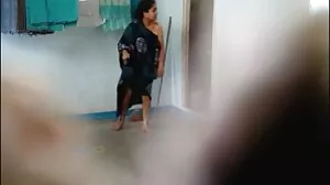 Babe kecil tudung video lucah & ibu tiri awek mengadakan pesta seks