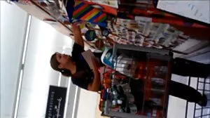 Julia de Lucia seksi menghisap tudung comel bogel zakar di jalan