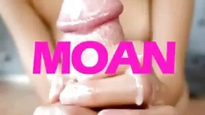 Anak tiri menangkap ibu tirinya jolok tumblr yang panas Slimthick Vic mengarak pantatnya yang berair dalam sandal