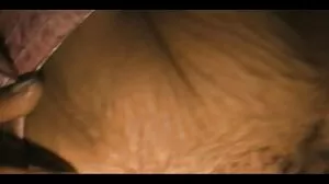 Dua pengasuh lesbian berseronok sehingga perempuan bertudung lucah orgasme